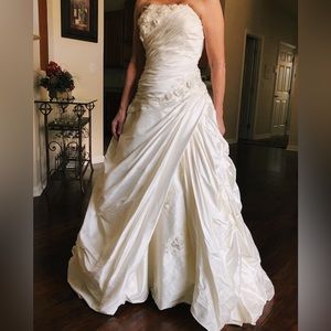 2019 Berta Wedding Dress with Veil #berta #weddingdress